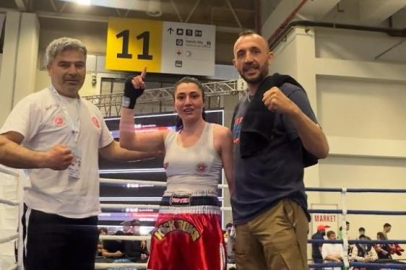 Kız çocuğu kick boks yapamaz diyenlere aldırmadı, Dünya şampiyonu oldu