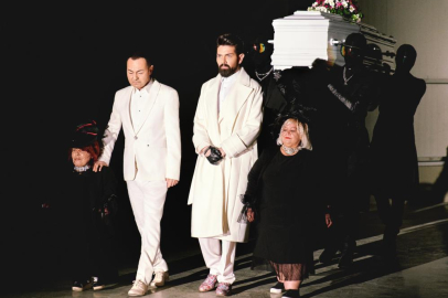 Serdar Ortaç ve Mehmet Çevik'ten çok konuşulacak klip