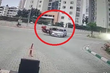 Bursa'da motosiklet sürücüsü ölümden döndü