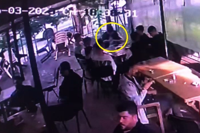 Bursa'da 17 yaşındaki gencin vurulma anı kameraya yansıdı