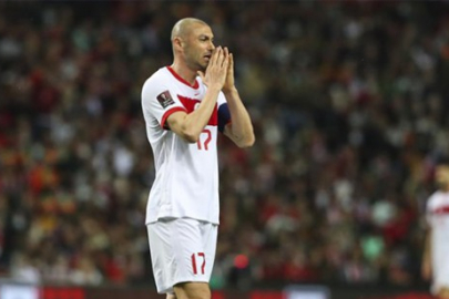 Burak Yılmaz futbolu bıraktı