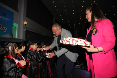 Gemlik Belediyesi Çocuk Korosu izleyenleri büyüledi