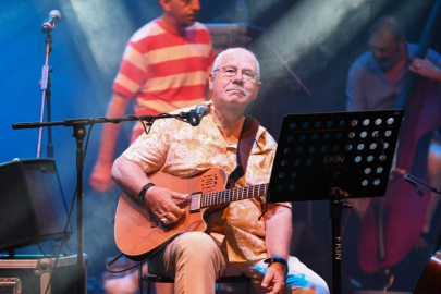 Ortaçgil'in 50'inci sanat yılına büyük ilgi