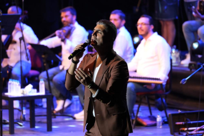 Bursa Festivali'nde Özcan Deniz coşkusu
