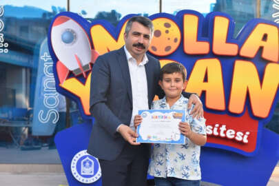 Çocuk Üniversitesi'nde mezuniyet coşkusu