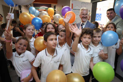 Başkan Erdem’den miniklere ilk gün sürprizi