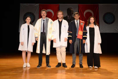 Diş hekimi adaylarına beyaz önlük töreni