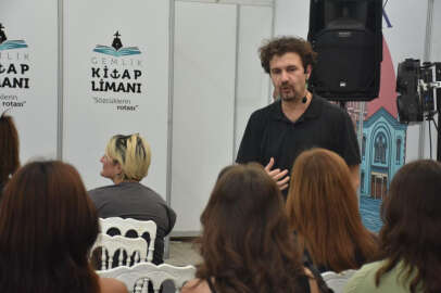 Kitap Limanı'nda 'Kurmacanın Doğası' konuşuldu