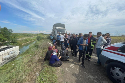 Tarım işçilerini taşıyan midibüs kaza yaptı, 7 işçi yaralı