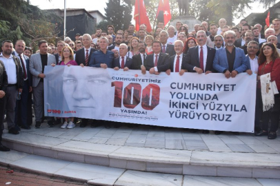 CHP Bursa’dan Coşkulu 100. Yıl Yürüyüşü