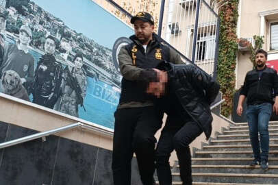 ATM önünde pos makinesiyle 2 milyon liralık vurgun