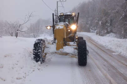 Osmangazi’de karlı yollarla anında müdahale