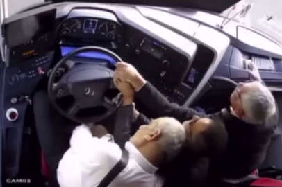 Şoför kalp krizi geçirdi, otobüsü ikinci kaptan durdurdu