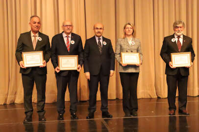 24 Kasım Öğretmenler Günü Bursa’da törenlerle kutlandı
