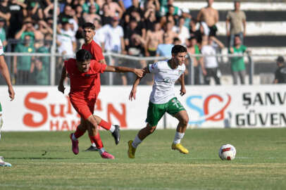 Bursasporlu futbolcu Mustafa Genç 2 maç ceza aldı