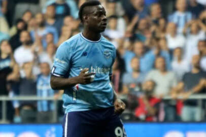 Mario Balotelli, trafik kazası geçirdi