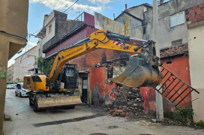 Osmangazi metruk binalardan temizleniyor