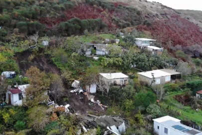 Bursa’da sel ve heyelan evi yuttu