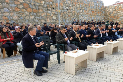 Orhaneli’de TOKİ hak sahiplerine anahtarları teslim edildi