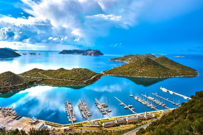 Kaş Nasıl Bir İlçe? Kaş Gezilecek Yerler: Kaş Eğlence, Deniz ve Kumsal