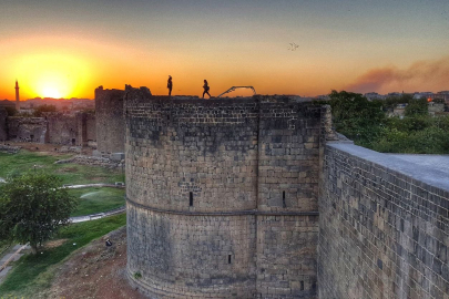 Diyarbakır: Diyarbakır Şehrinde Nereleri Gezebilirim? Diyarbakır Gezilecek Yerler!