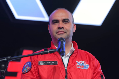 Bakan Kacır, Türkiye’nin ilk uzay yolculuğunun tarihini açıkladı