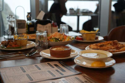 Uludağ’ın bu işletmesinde her şey üçte bir fiyatına satılıyor