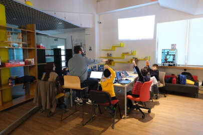 ULUTEK Maker çocuk geleceğin teknoloji liderlerini yetiştiriyor