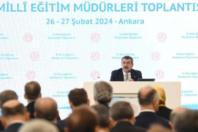 Bakan Tekin, 81 ilin milli eğitim müdürleriyle bir araya geldi