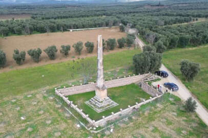 Bursa'da şeftali bahçesinin tam ortasında 2 bin yıllık tarih