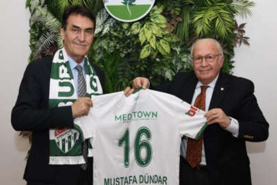 Bursaspor Kulübü, Mustafa Dündar’ı ziyaret etti