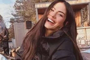 Demet Özdemir'den yeni pozlar