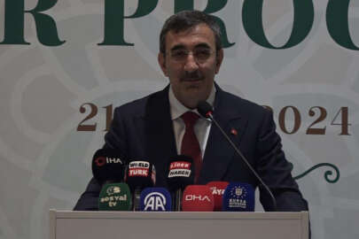 Yılmaz: “Masa başında oturup memleketi yöneten bir ekip olmadık”