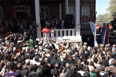 Bursa Büyükşehir Belediye Başkanı Mustafa Bozbey göreve başladı