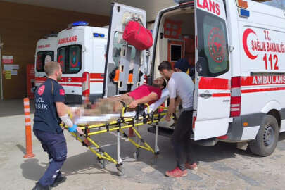 Bursa'da odun keserken 2 ayağını ve elini kesti