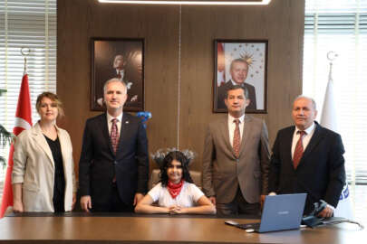 İnegöl Belediyesi’nde başkanlık koltuğu Ayşe Zehra’nın