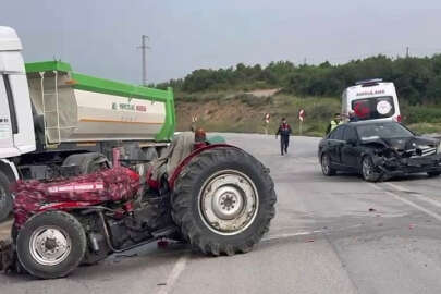 Bursa'da traktör ile otomobil çarpıştı: 3 yaralı