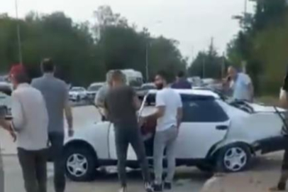 Bursa’da feci kazada otomobil hurdaya döndü: 1 ölü