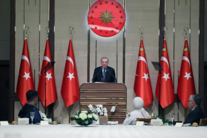 Cumhurbaşkanı Erdoğan: "1 Mayıs'ın bayram havasına gölge düşürmeye çalışıyor"
