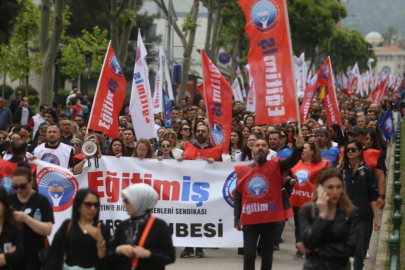 Öğretmenin öldürülmesi Bursa’da protesto edildi