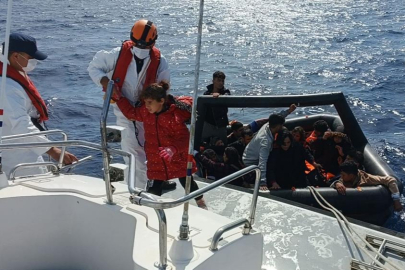 Yunan unsurları can salı içinde kaçak göçmenleri ölüme terk etti
