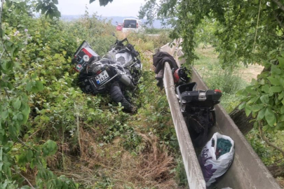 Virajı alamayan motosiklet su kanalına çarptı: 1 ölü, 1 yaralı