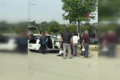 Bursa'da takla atan otomobilde 2 kişi yaralandı