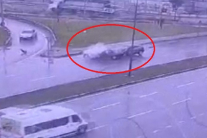 Bursa'da 2 kişinin öldüğü 1 kişinin yaralandığı kaza kamerada
