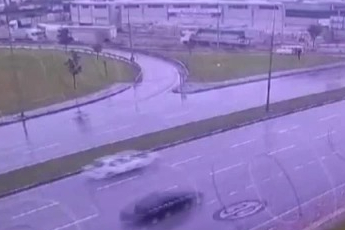 Bursa'da 2 kişinin öldüğü 1 kişinin öldüğü kaza kamerada