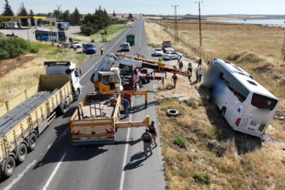 Yolcu otobüsü devrildi: 6 yaralı