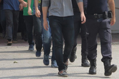 Bursa'da uyuşturucu partisine polis baskını: 8 gözaltı