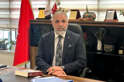 "Hamile kadınlar yazın günde 12-15 bardak su içmelidir"