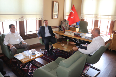 Ahmet Kılıç'tan İHH Bursa Şubesi'ne Ziyaret