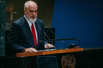 Arnavutluk'tan başkent Tiran'da 'Bektaşi devleti' planı